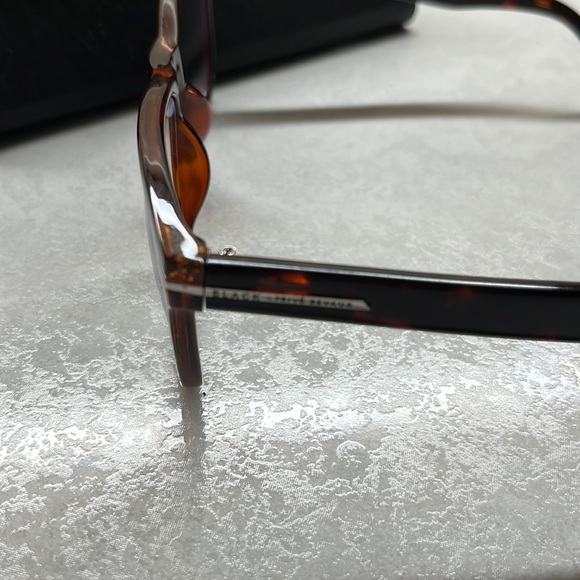 The speculator black collection blue-light blocker! Perfect condition! NWOT! - Picture 9 of 11